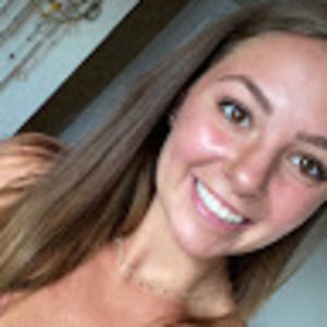 Meet your Posher, Kiana